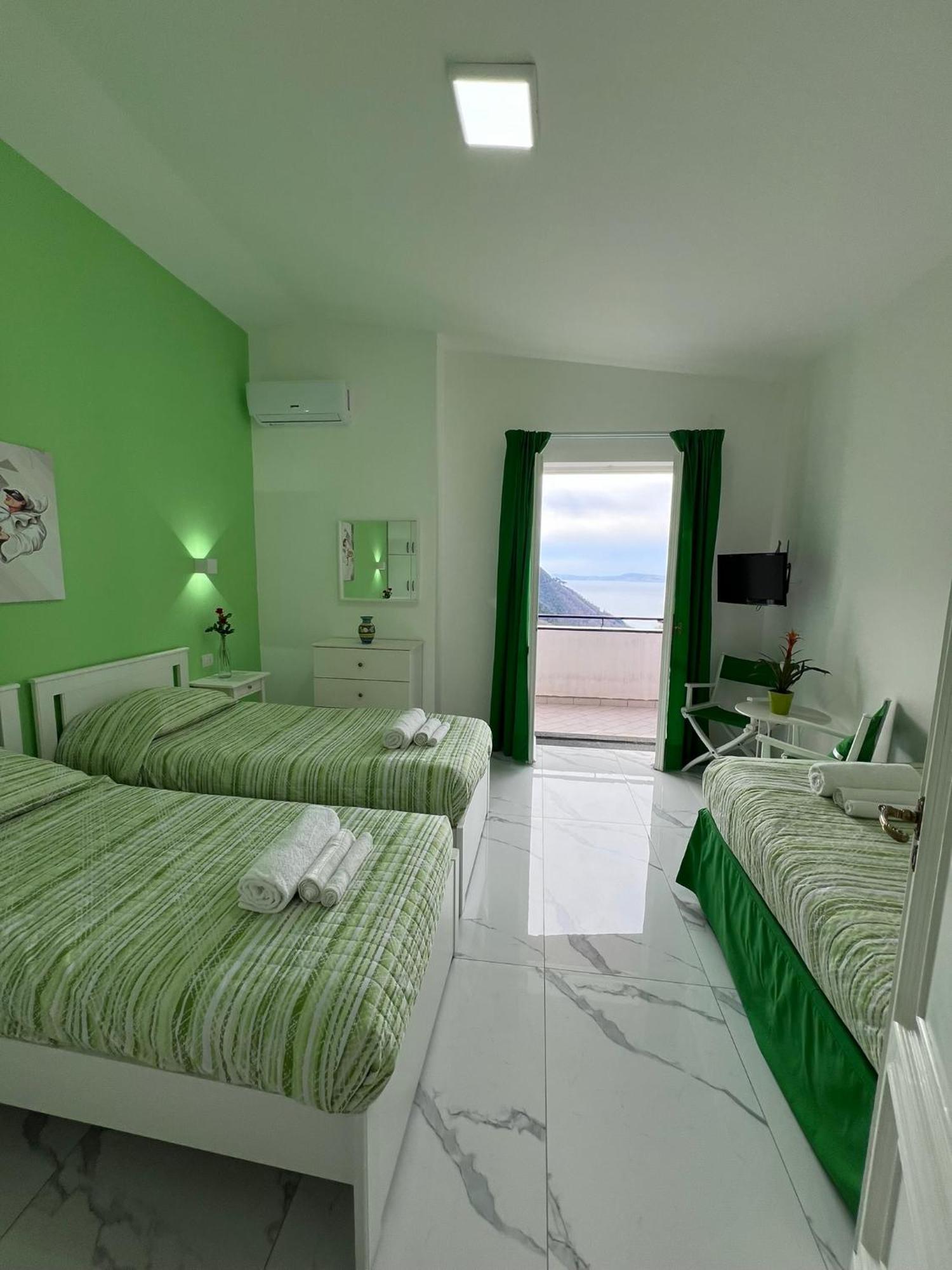 Villa Somma Apartments Pimonte Bagian luar foto
