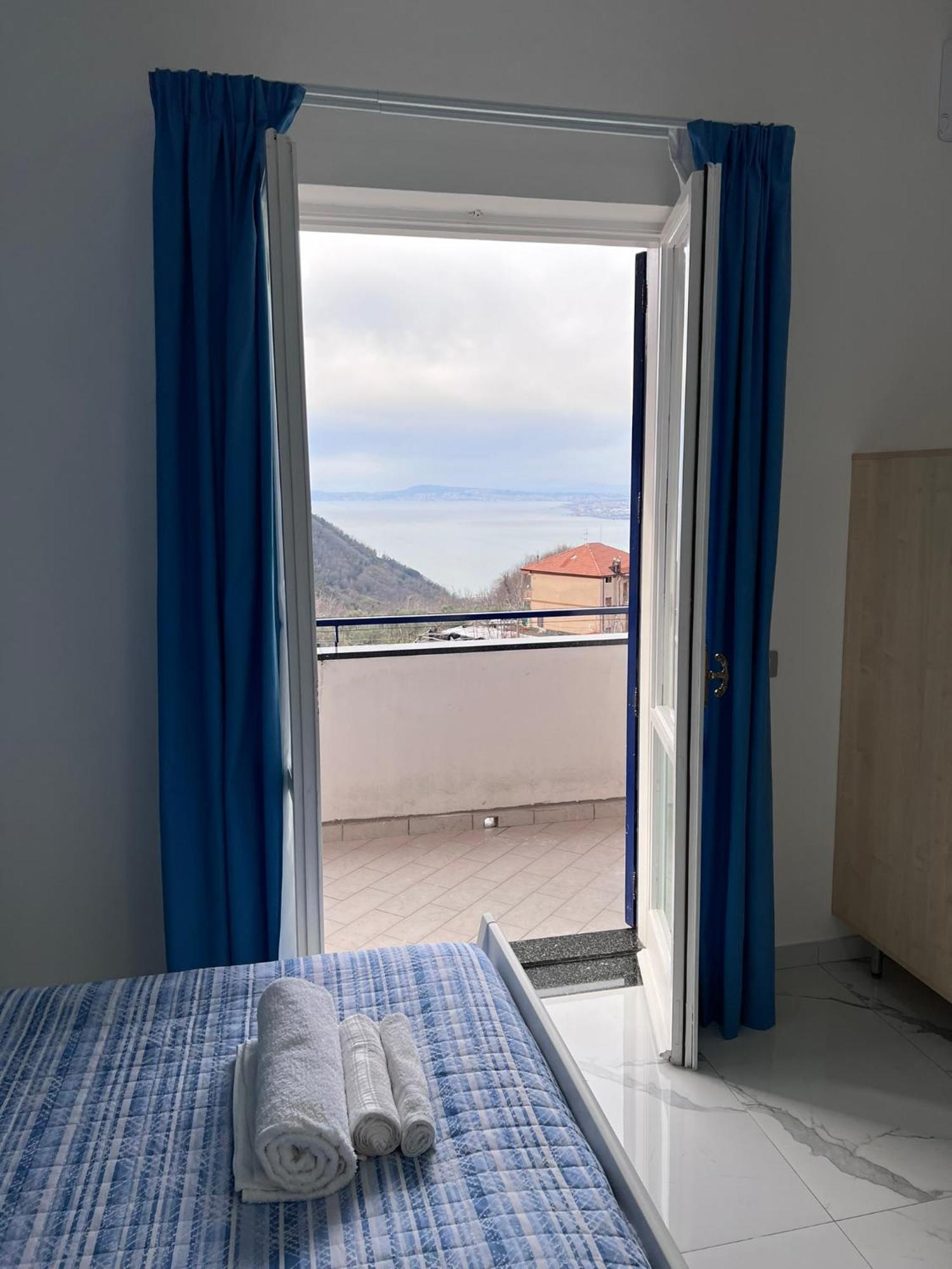 Villa Somma Apartments Pimonte Bagian luar foto