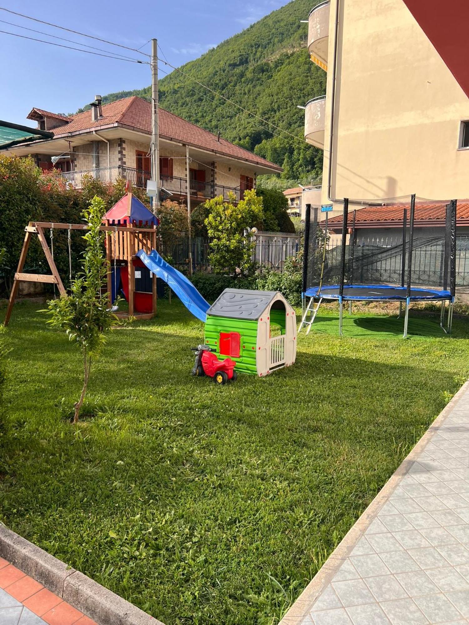 Villa Somma Apartments Pimonte Bagian luar foto