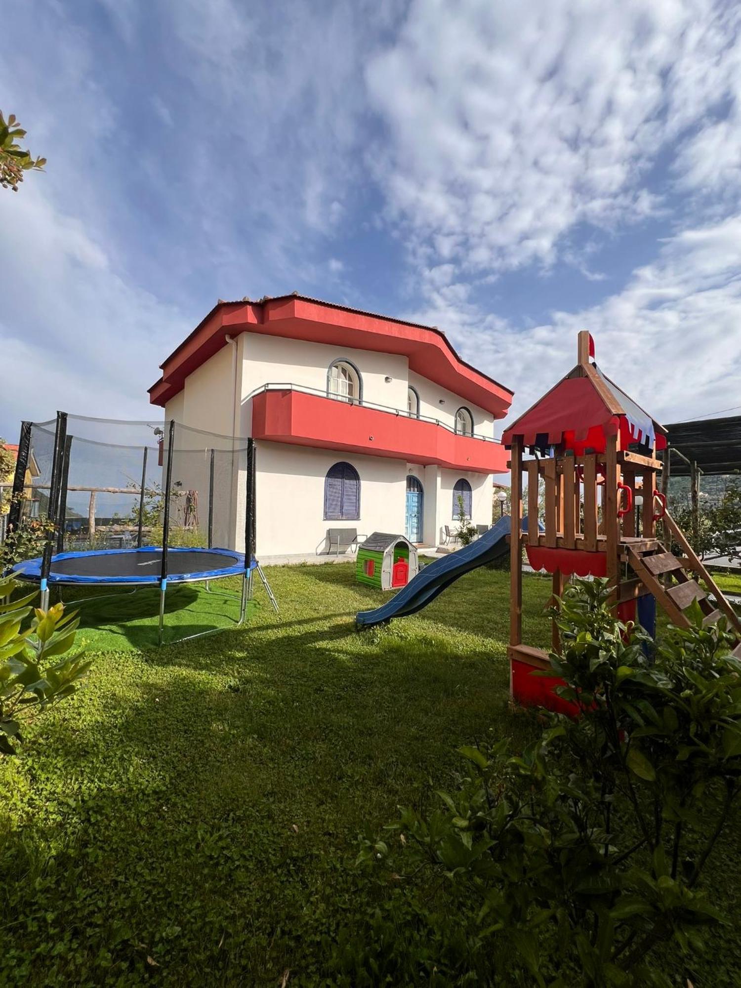 Villa Somma Apartments Pimonte Bagian luar foto
