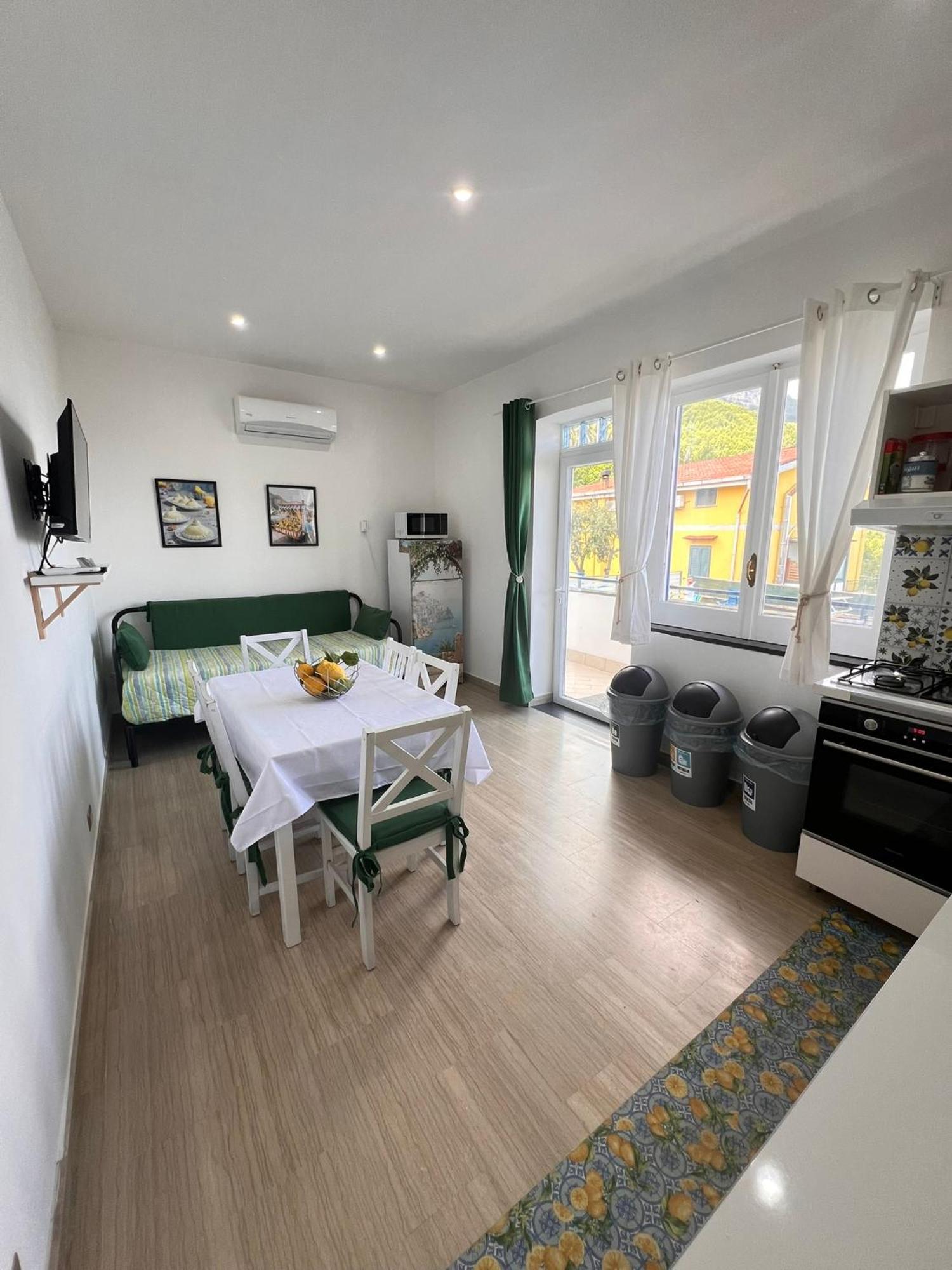 Villa Somma Apartments Pimonte Bagian luar foto